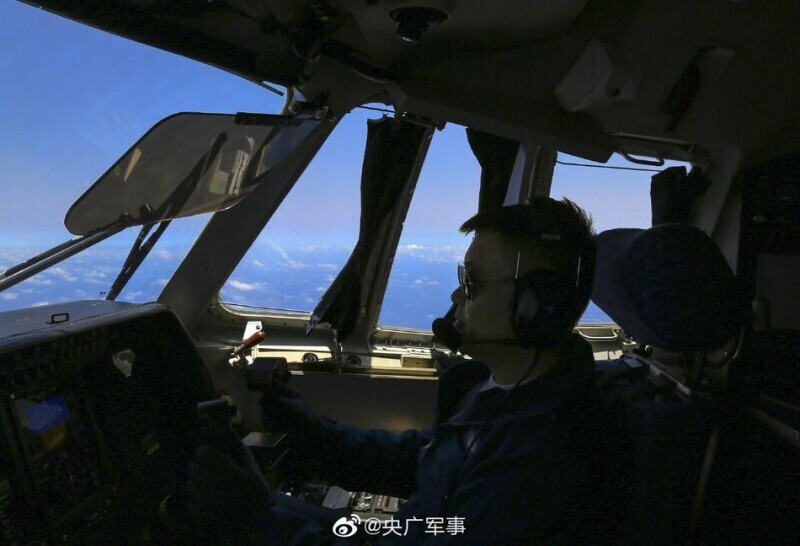 瞄准美日潜艇！海军空潜200在南海反潜演练