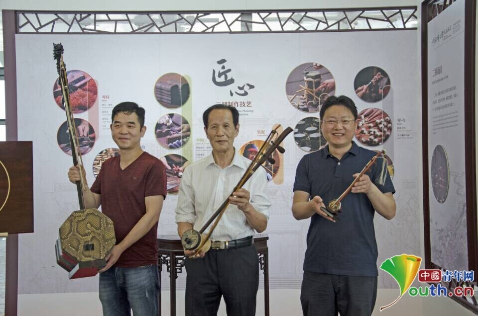 无锡梅村二胡亮相上海浦东国际机场二胡文化引关注——中国青年网